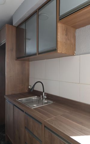 Apartamento à venda com 42m², 2 quartos e 1 vagaCozinha - Armários