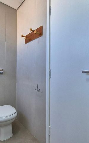 Apartamento para alugar com 206m², 3 quartos e 3 vagasBanheiro Social