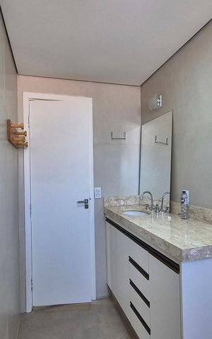 Apartamento para alugar com 206m², 3 quartos e 3 vagasBanheiro da Suíte