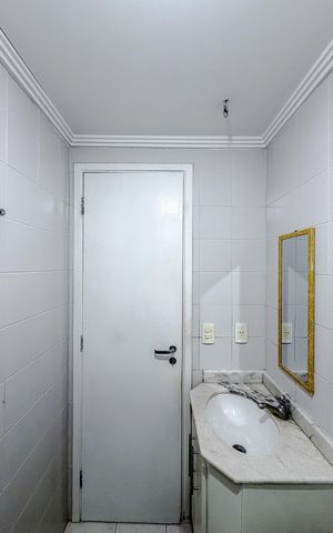 Apartamento à venda com 62m², 3 quartos e 1 vaga Apartamento à venda com 62m², 3 quartos e 1 vagaBanheiro Social