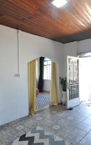 Casa à venda com 300m², 7 quartos e sem vagaSala