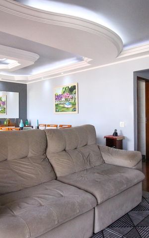 Apartamento à venda com 126m², 3 quartos e 2 vagas Apartamento à venda com 126m², 3 quartos e 2 vagasSala