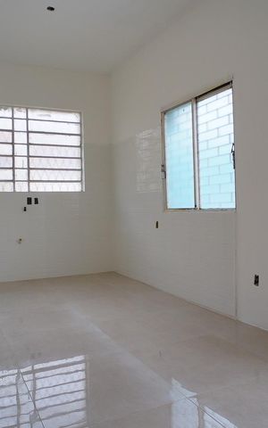 Casa à venda com 360m², 2 quartos e 2 vagasCozinha