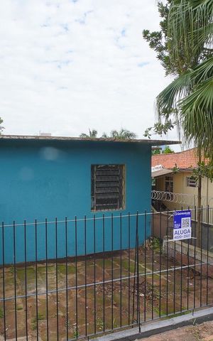 Casa à venda com 360m², 2 quartos e 2 vagasFachada/Placa