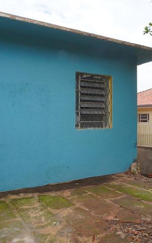 Casa à venda com 360m², 2 quartos e 2 vagasPátio