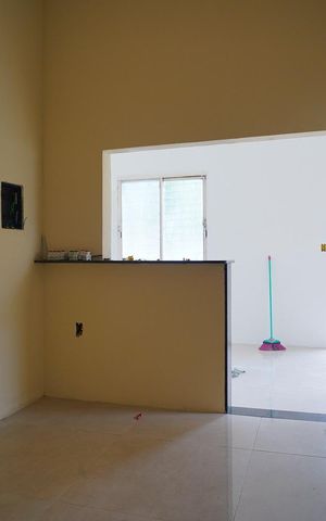 Casa à venda com 360m², 2 quartos e 2 vagasSala