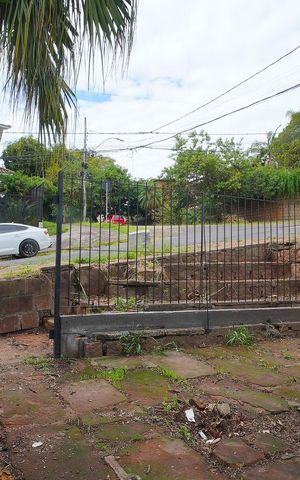 Casa à venda com 360m², 2 quartos e 2 vagasPátio