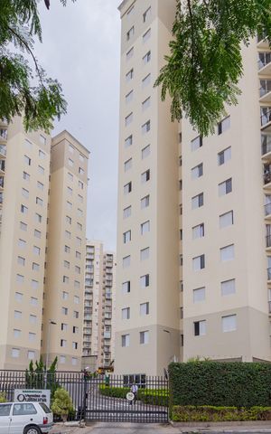 Apartamento à venda com 52m², 2 quartos e 1 vaga Apartamento à venda com 52m², 2 quartos e 1 vagaFachada e portaria