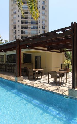 Apartamento à venda com 166m², 4 quartos e 3 vagasÁrea comum - Piscina