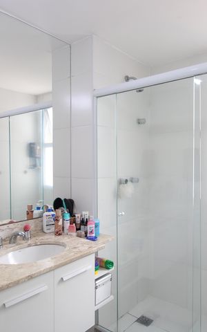 Apartamento à venda com 166m², 4 quartos e 3 vagasBanheiro da suíte 1