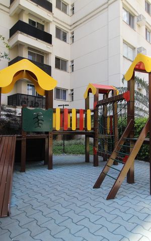 Apartamento à venda com 166m², 4 quartos e 3 vagasÁrea comum - Playground