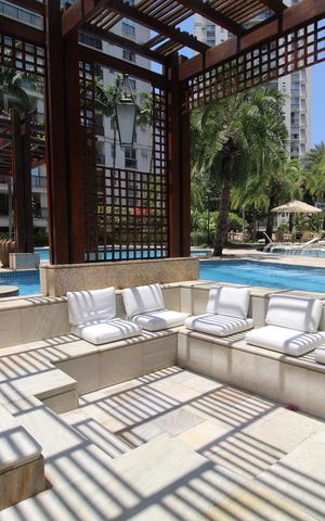 Apartamento à venda com 166m², 4 quartos e 3 vagasÁrea comum - Piscina