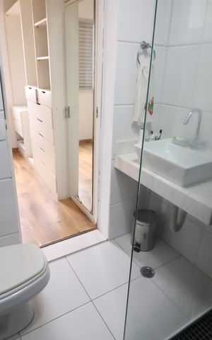 Apartamento à venda com 196m², 3 quartos e 1 vagaBanheiro da Suíte