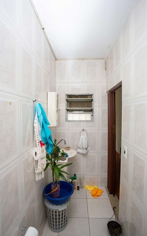Casa à venda com 226m², 3 quartos e 1 vagaBanheiro 2