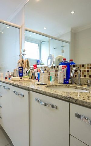 Apartamento à venda com 223m², 3 quartos e 4 vagasBanheiro da Suíte  3