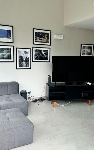 Apartamento para alugar com 170m², 3 quartos e 3 vagas Apartamento para alugar com 170m², 3 quartos e 3 vagasSala