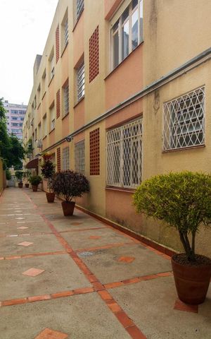 Apartamento para alugar com 70m², 2 quartos e sem vagaÁrea Externa 