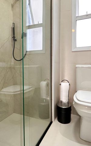 Apartamento à venda com 68m², 2 quartos e 2 vagas Apartamento à venda com 68m², 2 quartos e 2 vagasBanheiro da Suíte