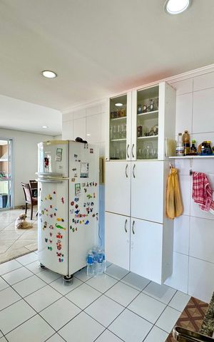 Apartamento à venda com 114m², 3 quartos e 2 vagas Apartamento à venda com 114m², 3 quartos e 2 vagasCozinha