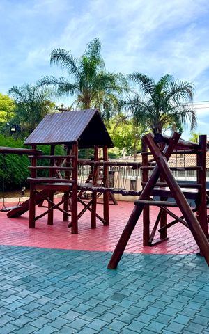 Apartamento à venda com 114m², 3 quartos e 2 vagas Apartamento à venda com 114m², 3 quartos e 2 vagasÁrea comum - Playground