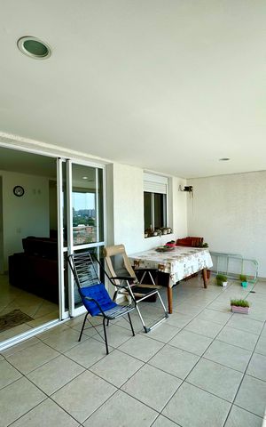Apartamento à venda com 114m², 3 quartos e 2 vagas Apartamento à venda com 114m², 3 quartos e 2 vagasVaranda da Sala