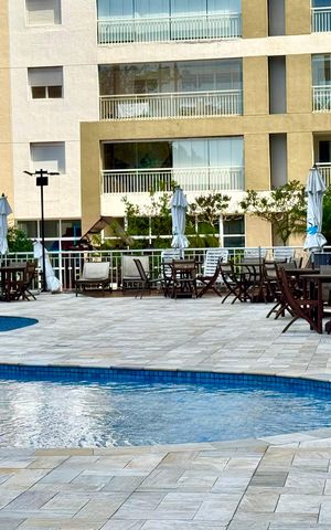 Apartamento à venda com 114m², 3 quartos e 2 vagas Apartamento à venda com 114m², 3 quartos e 2 vagasÁrea comum - Piscina