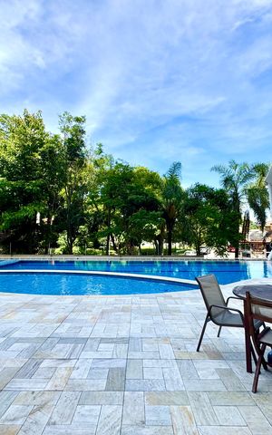 Apartamento à venda com 114m², 3 quartos e 2 vagas Apartamento à venda com 114m², 3 quartos e 2 vagasÁrea comum - Piscina