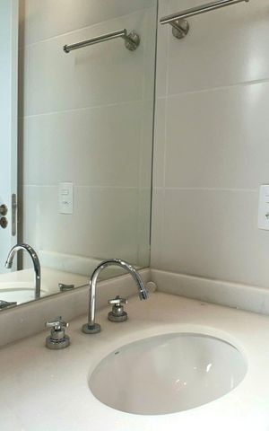 Studio para alugar com 29m², 1 quarto e sem vaga Studio para alugar com 29m², 1 quarto e sem vagaBanheiro