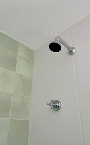 Studio para alugar com 29m², 1 quarto e sem vaga Studio para alugar com 29m², 1 quarto e sem vagaBanheiro