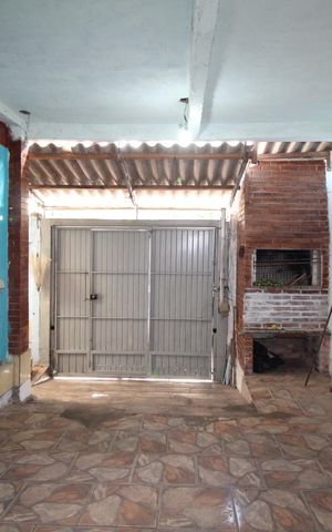 Casa à venda com 210m², 4 quartos e 1 vagaGaragem