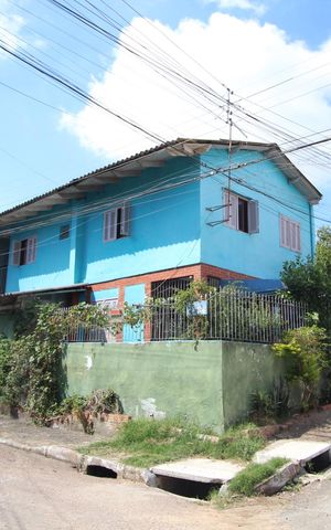 Casa à venda com 210m², 4 quartos e 1 vagaFachada