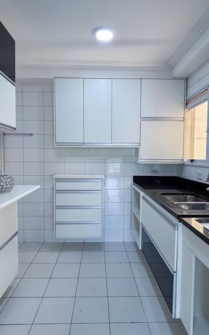 Apartamento para alugar com 120m², 5 quartos e 2 vagas