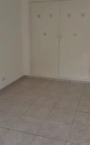 Casa à venda com 240m², 2 quartos e 2 vagasQuarto