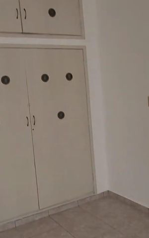 Casa à venda com 240m², 2 quartos e 2 vagasQuarto