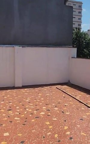 Casa à venda com 240m², 2 quartos e 2 vagasÁrea Comum