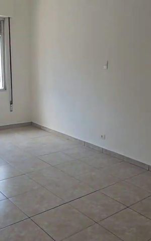 Casa à venda com 240m², 2 quartos e 2 vagasQuarto