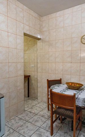 Casa à venda com 384m², 4 quartos e 2 vagas Casa à venda com 384m², 4 quartos e 2 vagasCasa 1 - Cozinha