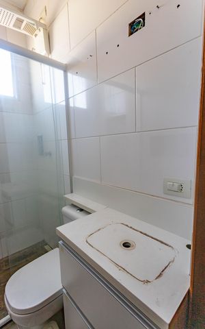 Casa à venda com 384m², 4 quartos e 2 vagas Casa à venda com 384m², 4 quartos e 2 vagasCasa 2 - banheiro