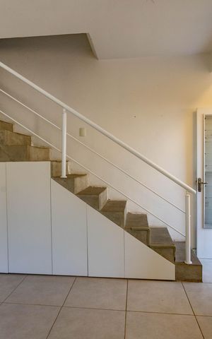 Casa à venda com 384m², 4 quartos e 2 vagas Casa à venda com 384m², 4 quartos e 2 vagasCasa 2 - sala / cozinha