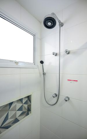 Apartamento à venda com 133m², 3 quartos e 2 vagasChuveiro do Banheiro 