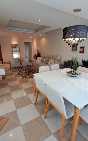 Casa à venda com 400m², 4 quartos e 6 vagas