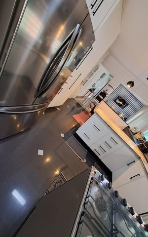 Casa à venda com 400m², 4 quartos e 6 vagas