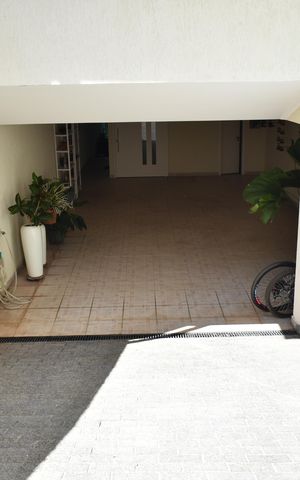 Casa à venda com 400m², 4 quartos e 6 vagasGaragem