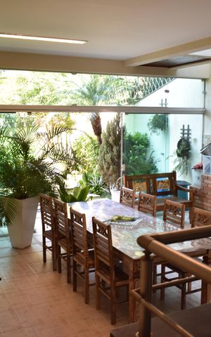 Casa à venda com 400m², 4 quartos e 6 vagasÁrea gourmet