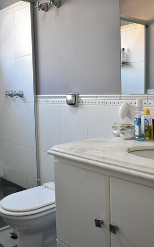 Casa à venda com 400m², 4 quartos e 6 vagasBanheiro Social
