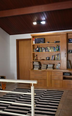 Casa à venda com 400m², 4 quartos e 6 vagasAcademia