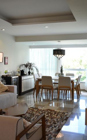Casa à venda com 400m², 4 quartos e 6 vagasSala 1