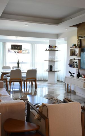 Casa à venda com 400m², 4 quartos e 6 vagasSala 1