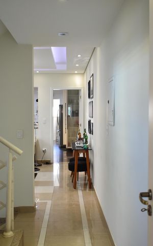 Casa à venda com 400m², 4 quartos e 6 vagasCorredor
