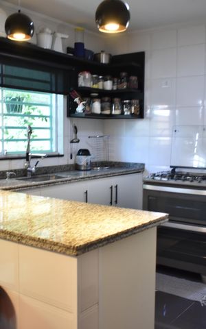 Casa à venda com 400m², 4 quartos e 6 vagasCozinha